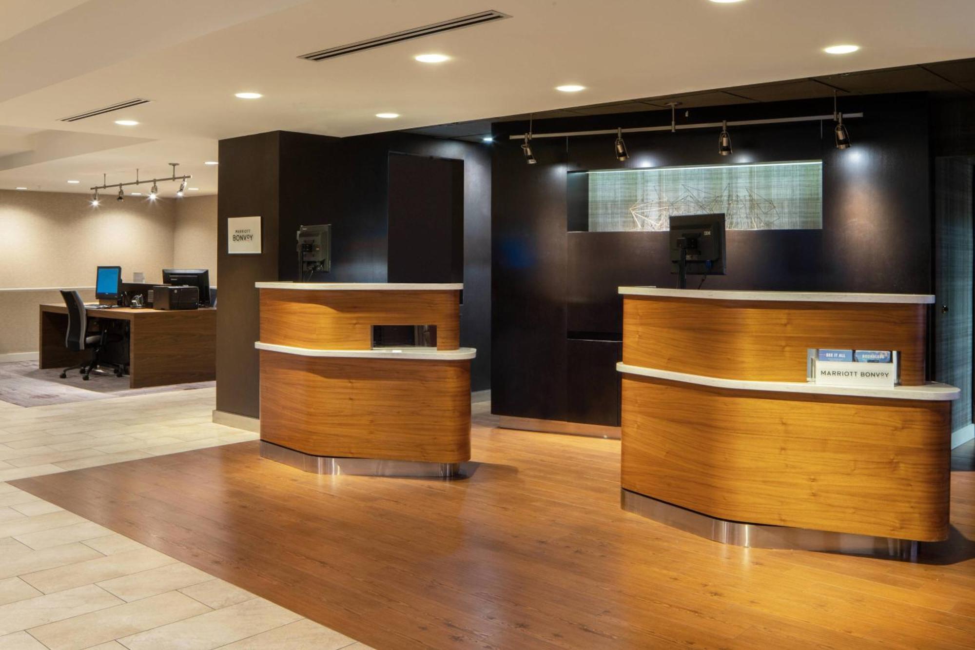 Courtyard By Marriott Dulles Airport Herndon/Reston Экстерьер фото