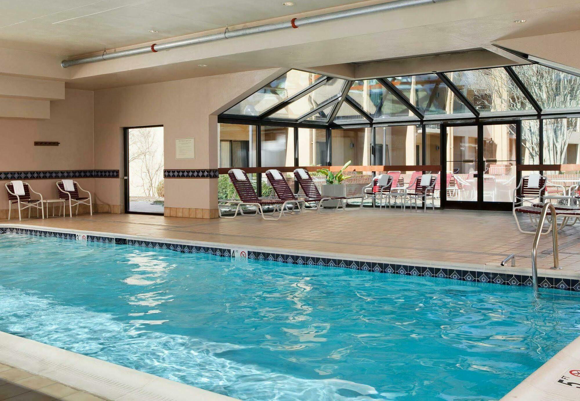 Courtyard By Marriott Dulles Airport Herndon/Reston Экстерьер фото